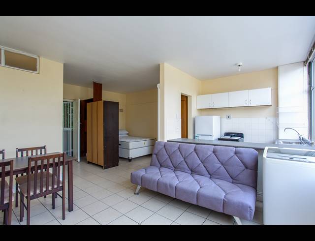 1 BEDROOM APARTMENT FOR SALE IN RONDEBOSCH